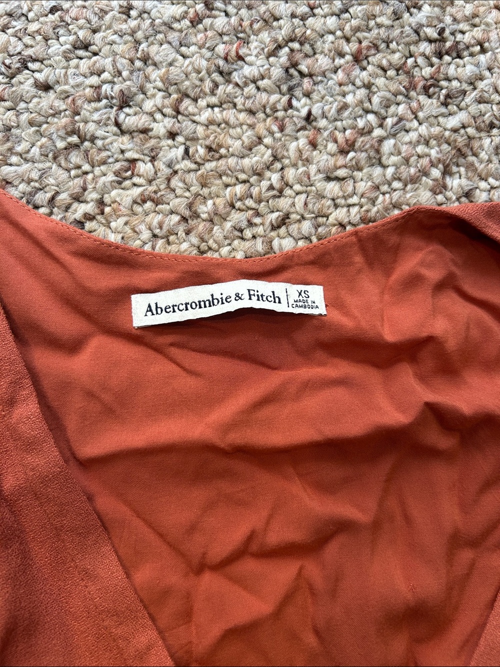 Abercrombie & Fitch Rust Tie-Front Crop Top - Picture 2 of 4